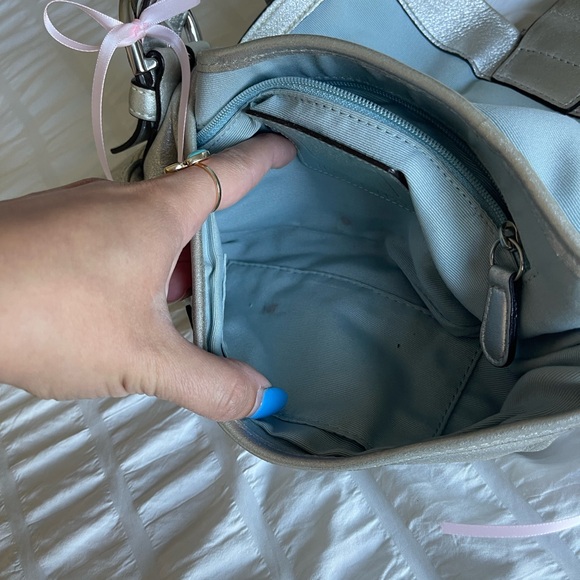 RARE Vintage COACH Y2K Silver Metallic Demi Shoulder Flap Bag 8B21 - Picture 16 of 17